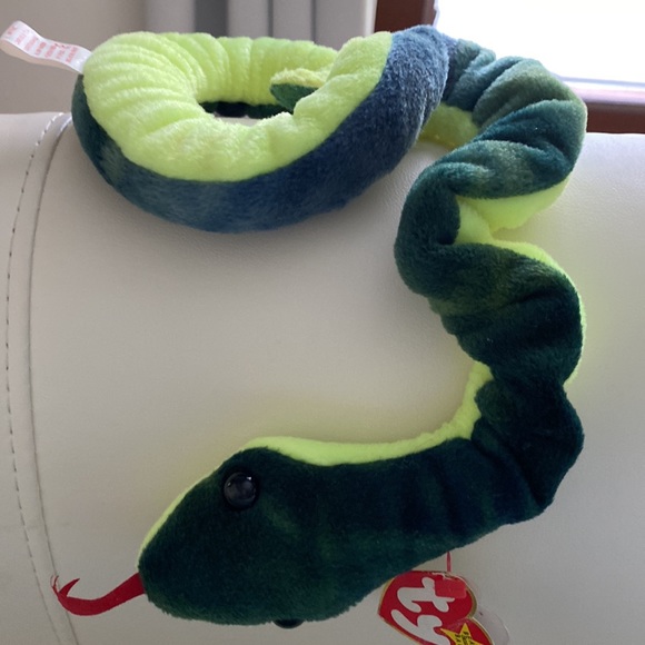 Gifted to a buyer. Ty Beanie Babies Original Hissy the snake.Born April 4, 1997. - Picture 3 of 10